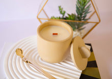 Load image into Gallery viewer, BANANA NUT BREAD/ Concrete Candle