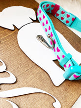 Load image into Gallery viewer, PERSONALIZED WOODEN DOG LEASH HOLDER