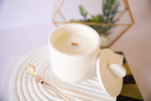 Load image into Gallery viewer, LYCHEE BLUSH/Concrete Candle
