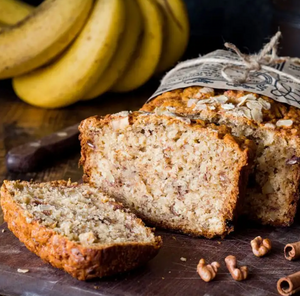 BANANA NUT BREAD/ Concrete Candle