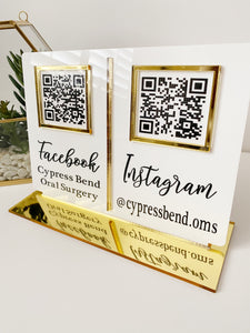 DOUBLE SOCIAL MEDIA DISPLAY QR CODE