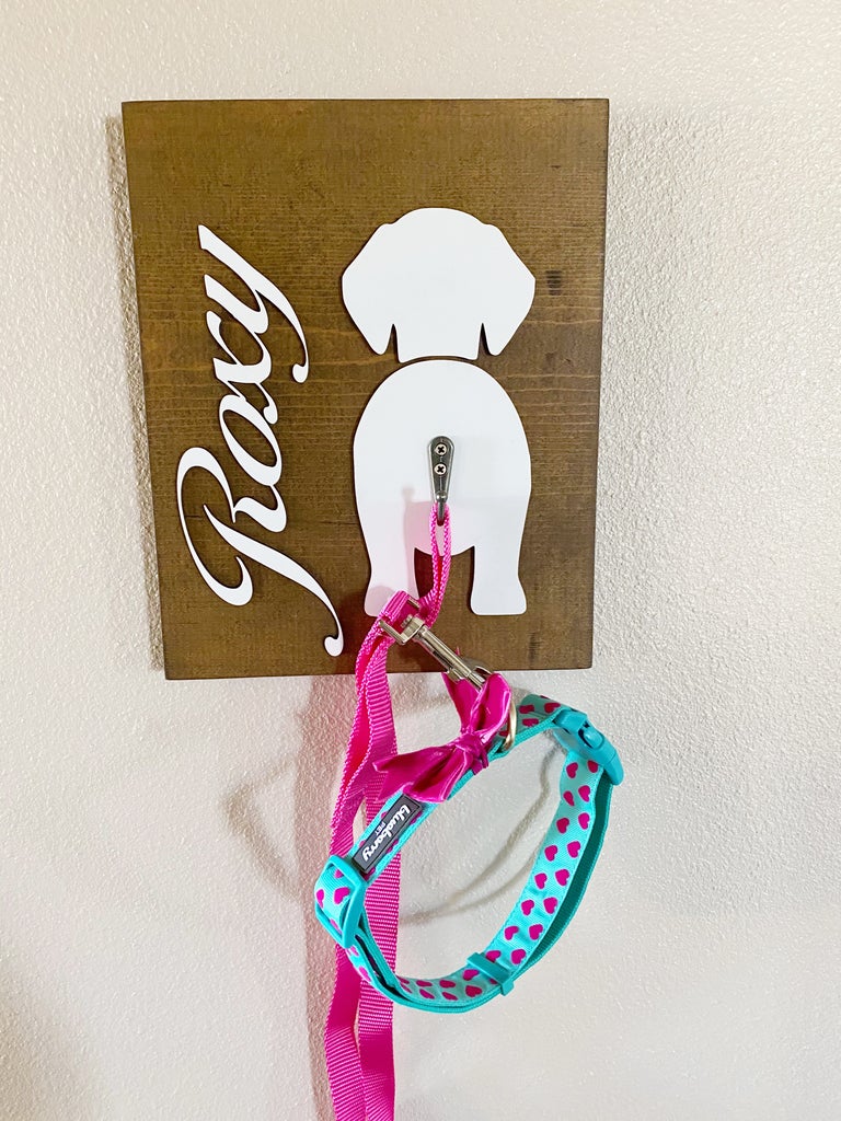 PERSONALIZED WOODEN DOG LEASH HOLDER